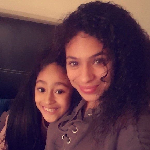 Meet your Posher, Ana cary - Picture 1 of 1